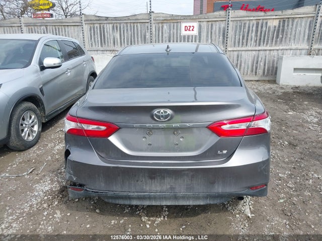 4T1B11HK9JU120547 Toyota CAMRY LE