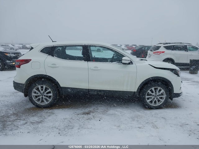 JN1BJ1AW7PW113372 Nissan Qashqai S