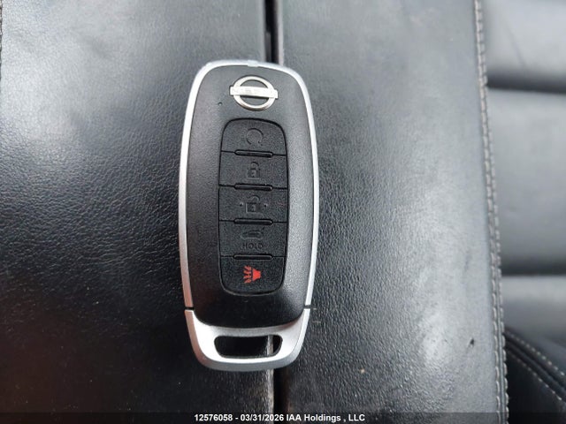 JN8BT3CB0PW190084 Nissan Rogue Sl