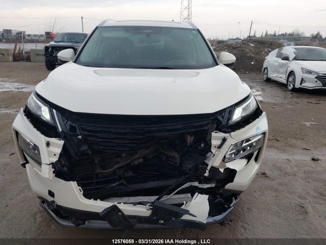 JN8BT3CB0PW190084 Nissan Rogue Sl