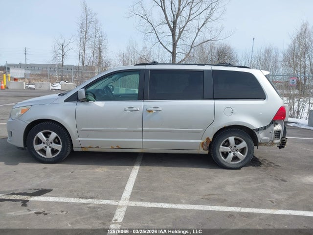 12576066 :رقم المزاد ، 2V4RW3DX4AR260915 vin ، 2010 Volkswagen Routan مزاد بيع