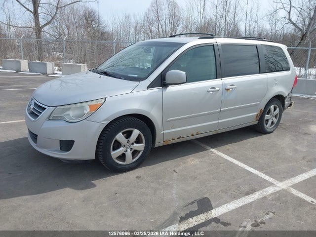 12576066 :رقم المزاد ، 2V4RW3DX4AR260915 vin ، 2010 Volkswagen Routan مزاد بيع