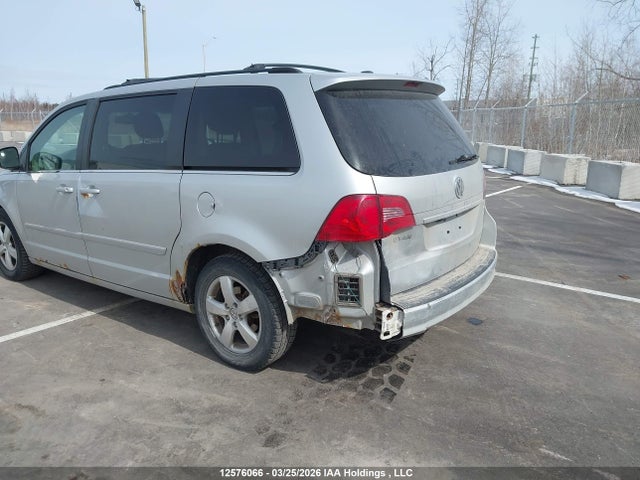 12576066 :رقم المزاد ، 2V4RW3DX4AR260915 vin ، 2010 Volkswagen Routan مزاد بيع