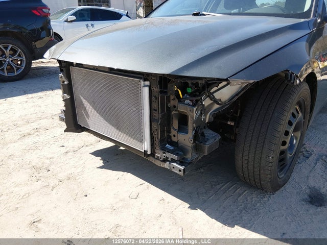 KMHLN4DG5SU988557 Hyundai Elantra Luxury