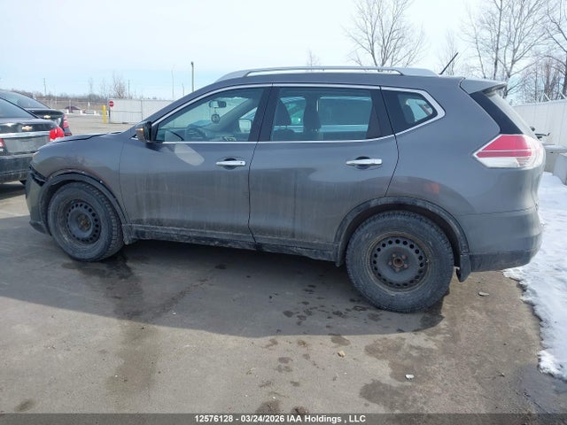 12576128 :رقم المزاد ، 5N1AT2MTXFC761410 vin ، 2015 Nissan Rogue مزاد بيع