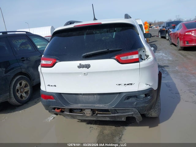 1C4PJMBS6GW368370 Jeep Cherokee Trailhawk