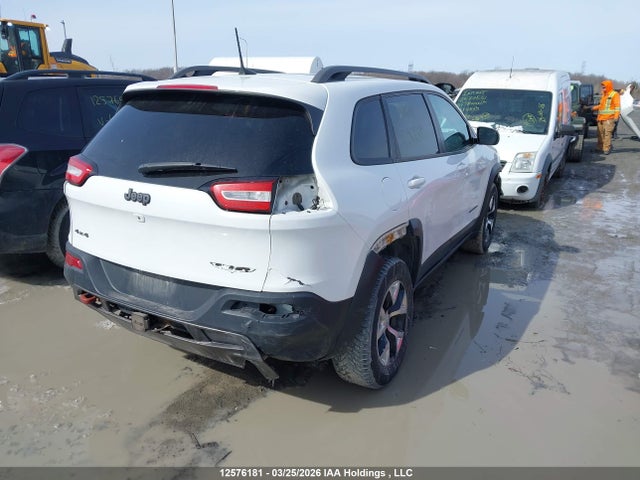 1C4PJMBS6GW368370 Jeep Cherokee Trailhawk