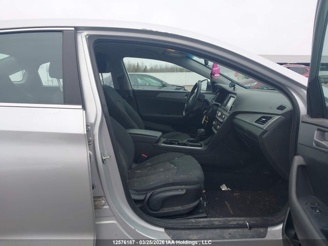 5NPE24AF9JH638827 Hyundai Sonata