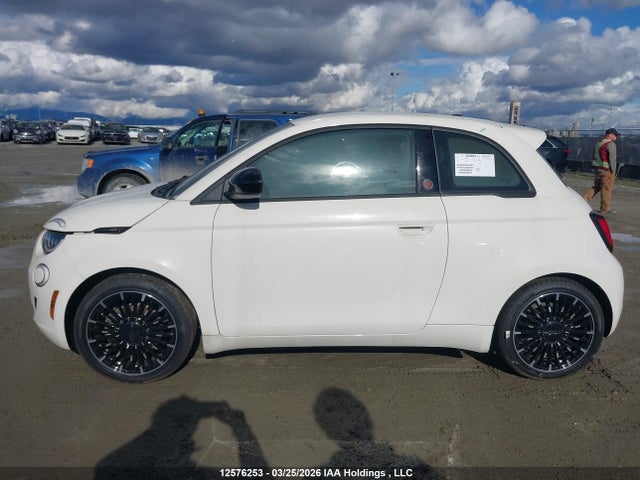 Fiat 500e Bev Red 2025 ZFAFFAA43SX238331 Image 14