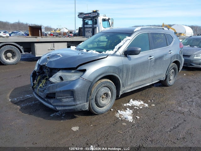 5N1AT2MV7JC706990 Nissan Rogue Sv/sl