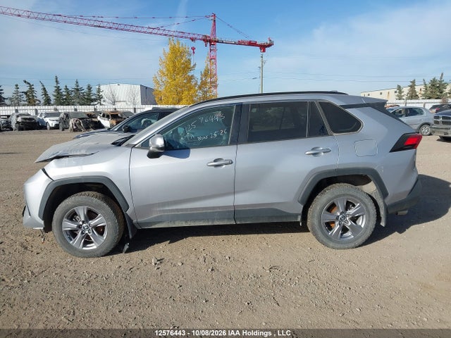 Продажа на аукционе авто 2024 Toyota Rav4, vin: 2T3R1RFV5RC400206, номер лота: 12576443
