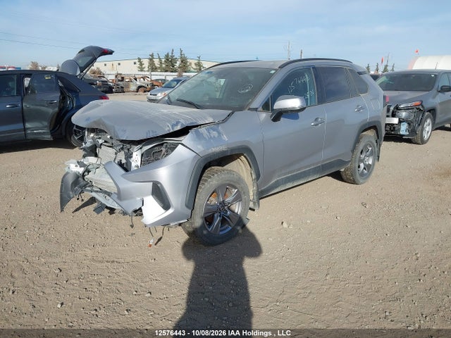 Продажа на аукционе авто 2024 Toyota Rav4, vin: 2T3R1RFV5RC400206, номер лота: 12576443
