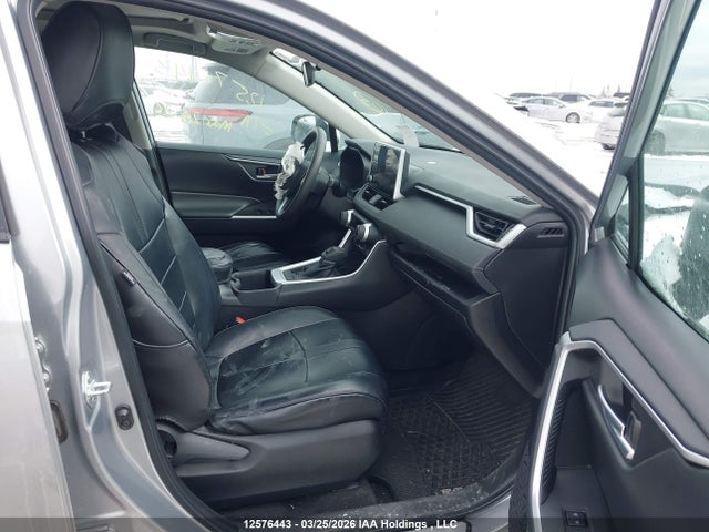 Продажа на аукционе авто 2024 Toyota Rav4, vin: 2T3R1RFV5RC400206, номер лота: 12576443