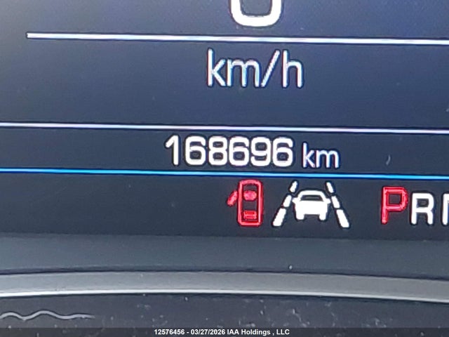 2GNAXUEV1N6117653 Chevrolet EQUINOX LT