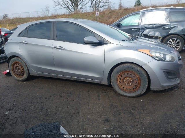 2013 Hyundai Elantra Gt Gl მანქანა იყიდება აუქციონზე, vin: KMHD25LE5DU109922, აუქციონის ნომერი: 12576471