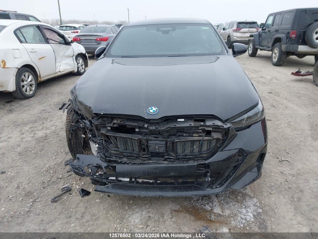 Продажа на аукционе авто 2026 Bmw 550e Xdrive, vin: WBA13FK0XTCV47353, номер лота: 12576502
