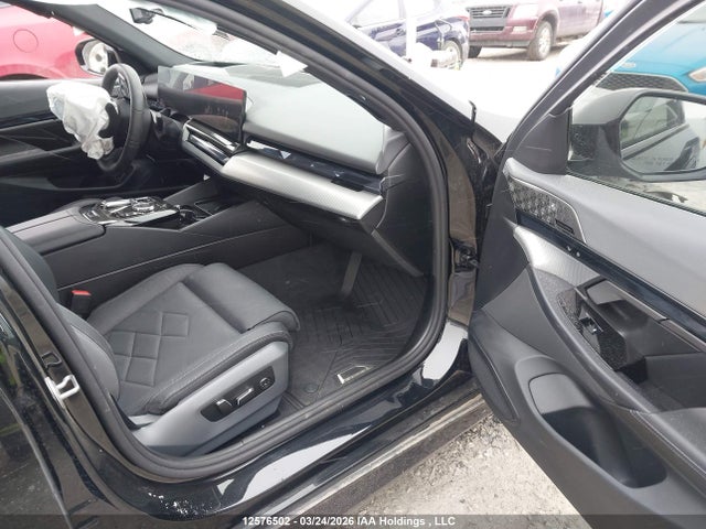 Продажа на аукционе авто 2026 Bmw 550e Xdrive, vin: WBA13FK0XTCV47353, номер лота: 12576502