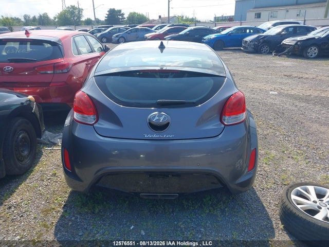 2017 Hyundai Veloster Se/tech მანქანა იყიდება აუქციონზე, vin: KMHTC6AD9HU306168, აუქციონის ნომერი: 12576551