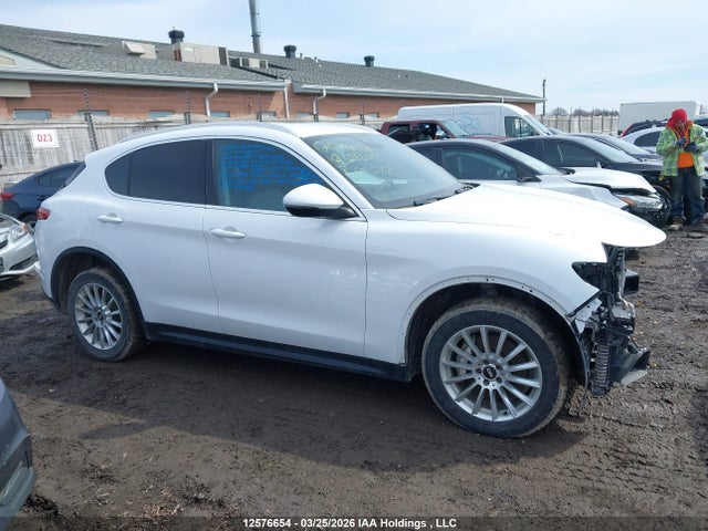 ZASFAKAN9J7B69673 Alfa Romeo Stelvio