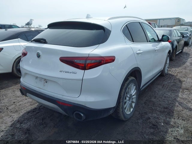 ZASFAKAN9J7B69673 Alfa Romeo Stelvio