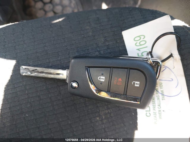 NMTKHMBX6KR067171 Toyota C-hr Xle/le/limited