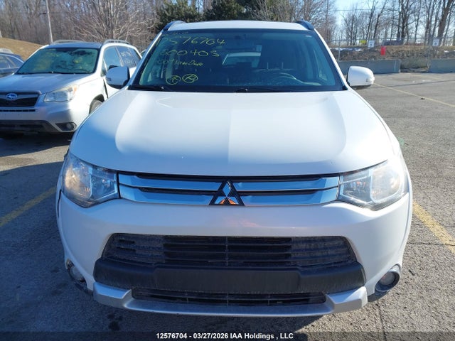 JA4JZ3AX3FZ600405 Mitsubishi Outlander