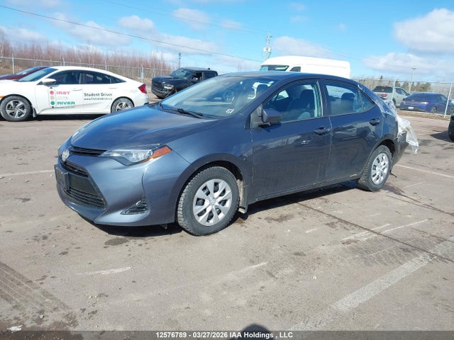 2017 Toyota Corolla Ce მანქანა იყიდება აუქციონზე, vin: 2T1BURHE4HC881837, აუქციონის ნომერი: 12576789