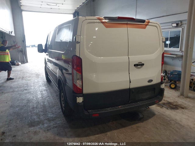 Ford Transit-150 Cargo 2020 1FTYE1Y84LKA21737 Image 3