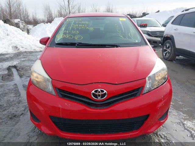 12576869 :رقم المزاد ، JTDKTUD39DD557547 vin ، 2013 Toyota Yaris مزاد بيع