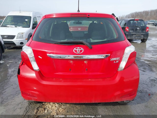 12576869 :رقم المزاد ، JTDKTUD39DD557547 vin ، 2013 Toyota Yaris مزاد بيع