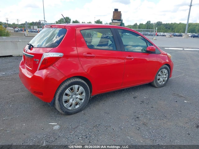 12576869 :رقم المزاد ، JTDKTUD39DD557547 vin ، 2013 Toyota Yaris مزاد بيع