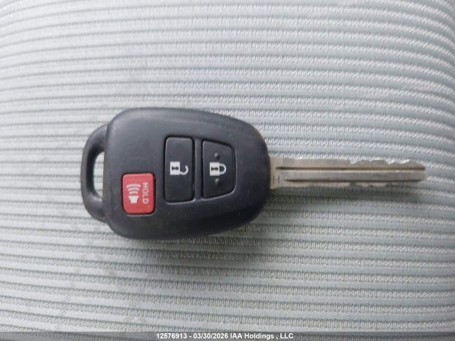 JTDKDTB30G1115952 Toyota Prius