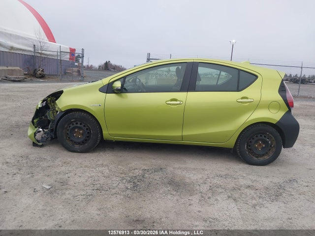 JTDKDTB30G1115952 Toyota Prius