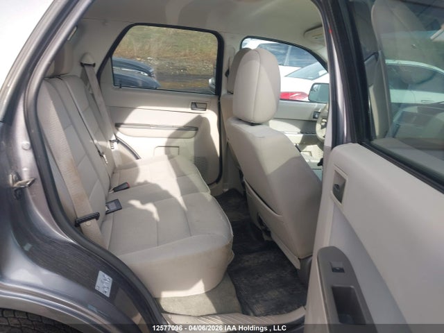 12577096 :رقم المزاد ، 1FMCU0DG9AKC74856 vin ، 2010 Ford Escape Xlt Automatic مزاد بيع