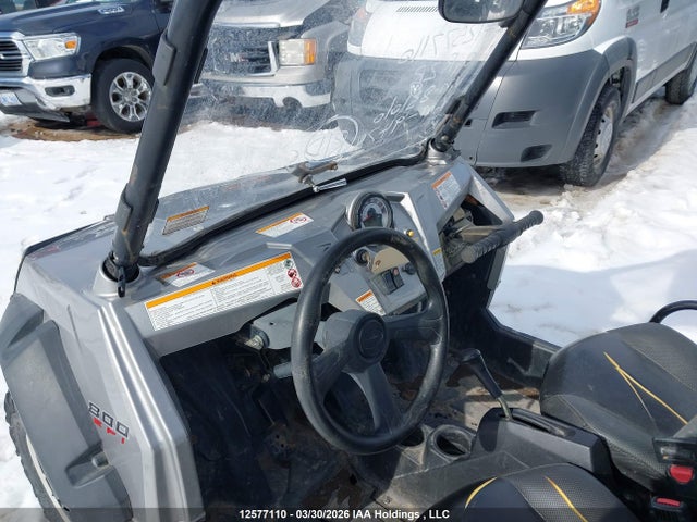 12577110 :رقم المزاد ، 4XAVH76A2AD831010 vin ، 2010 Polaris Ranger Rzr مزاد بيع