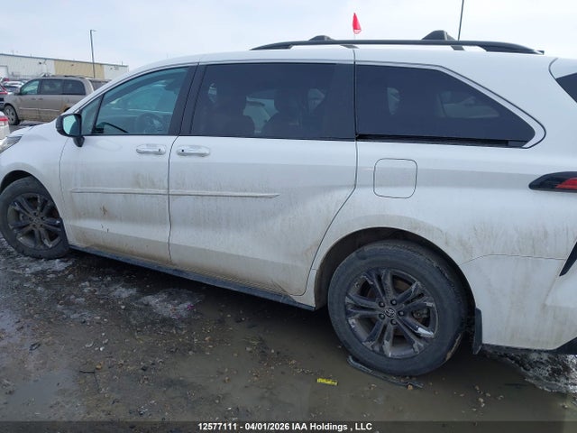 2024 Toyota Sienna მანქანა იყიდება აუქციონზე, vin: 5TDGSKFC4RS109545, აუქციონის ნომერი: 12577111