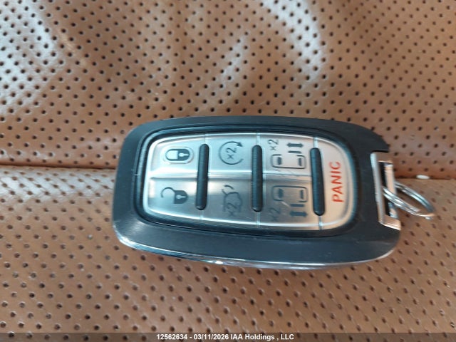 Продажа на аукционе авто 2021 Chrysler Pacifica, vin: 2C4RC3PG2MR537077, номер лота: 12562634