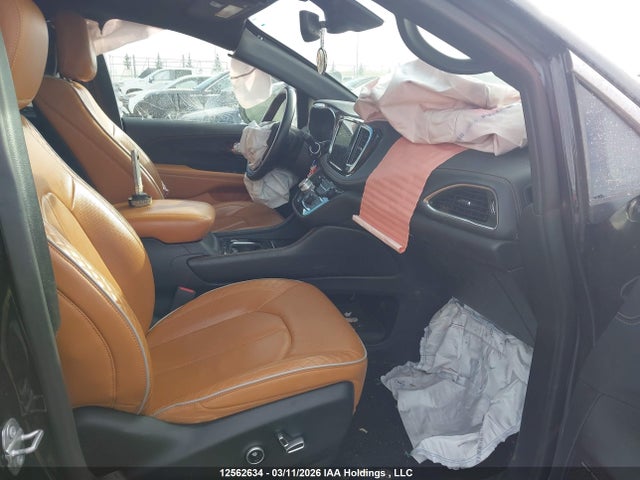 Продажа на аукционе авто 2021 Chrysler Pacifica, vin: 2C4RC3PG2MR537077, номер лота: 12562634