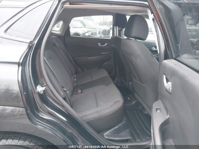 KM8K23AGXPU180649 Hyundai Kona Se