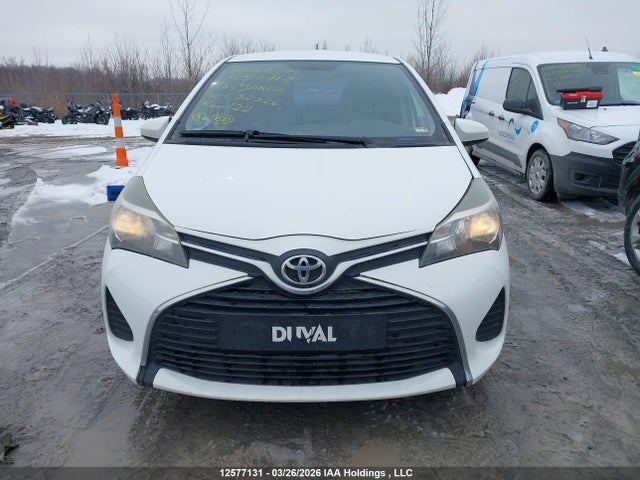 VNKKTUD34FA032326 Toyota YARIS LE