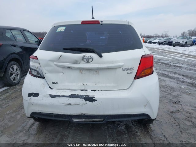 VNKKTUD34FA032326 Toyota YARIS LE