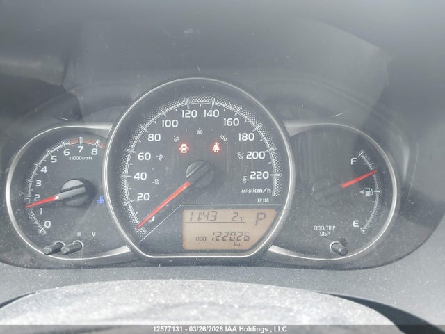 VNKKTUD34FA032326 Toyota YARIS LE