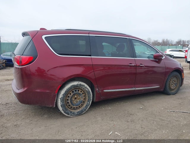 2017 Chrysler Pacifica Touring-l Plus მანქანა იყიდება აუქციონზე, vin: 2C4RC1EG3HR556024, აუქციონის ნომერი: 12577153