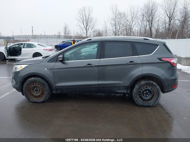 Продажа на аукционе авто 2018 Ford Escape Titanium, vin: 1FMCU9J96JUA37532, номер лота: 12577195
