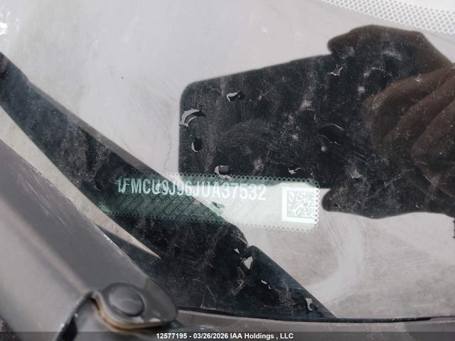 Продажа на аукционе авто 2018 Ford Escape Titanium, vin: 1FMCU9J96JUA37532, номер лота: 12577195