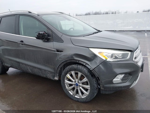 Продажа на аукционе авто 2018 Ford Escape Titanium, vin: 1FMCU9J96JUA37532, номер лота: 12577195