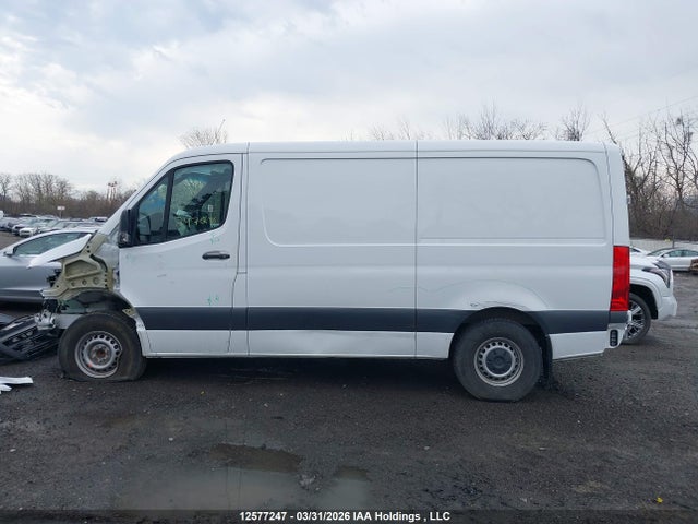 W1Y4KBHY2RP644732 Mercedes-Benz Sprinter 2500 High Roof 4-cyl Diesel/standard Roof 4-cyl Diesel