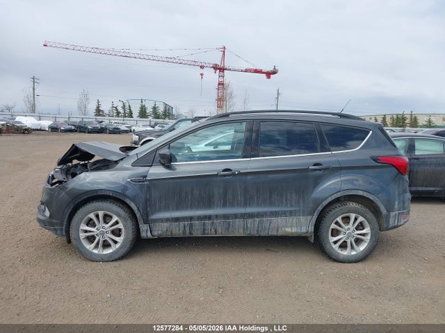 Продажа на аукционе авто 2019 Ford Escape Se, vin: 1FMCU9GD7KUB90174, номер лота: 12577284