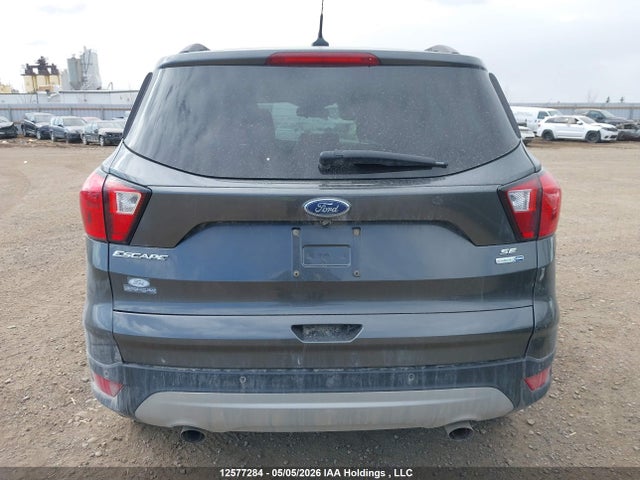 Продажа на аукционе авто 2019 Ford Escape Se, vin: 1FMCU9GD7KUB90174, номер лота: 12577284