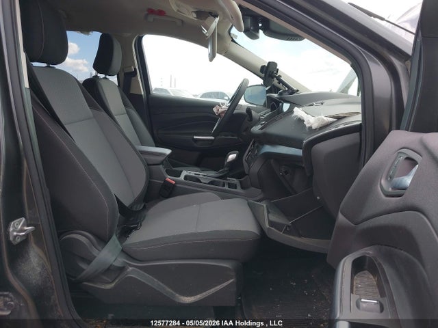 Продажа на аукционе авто 2019 Ford Escape Se, vin: 1FMCU9GD7KUB90174, номер лота: 12577284